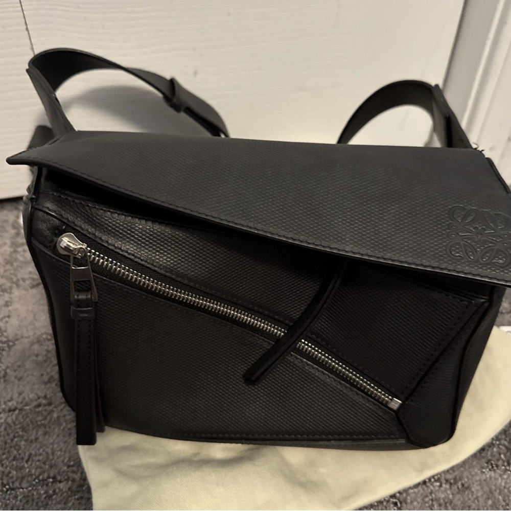 Loewe‎ small black leather puzzle belt bag